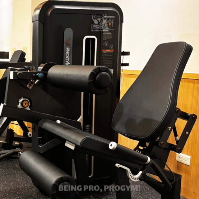E3086 伸/屈腿訓練機|健身器材品牌、健身房器材- 惠友運動PROGYM